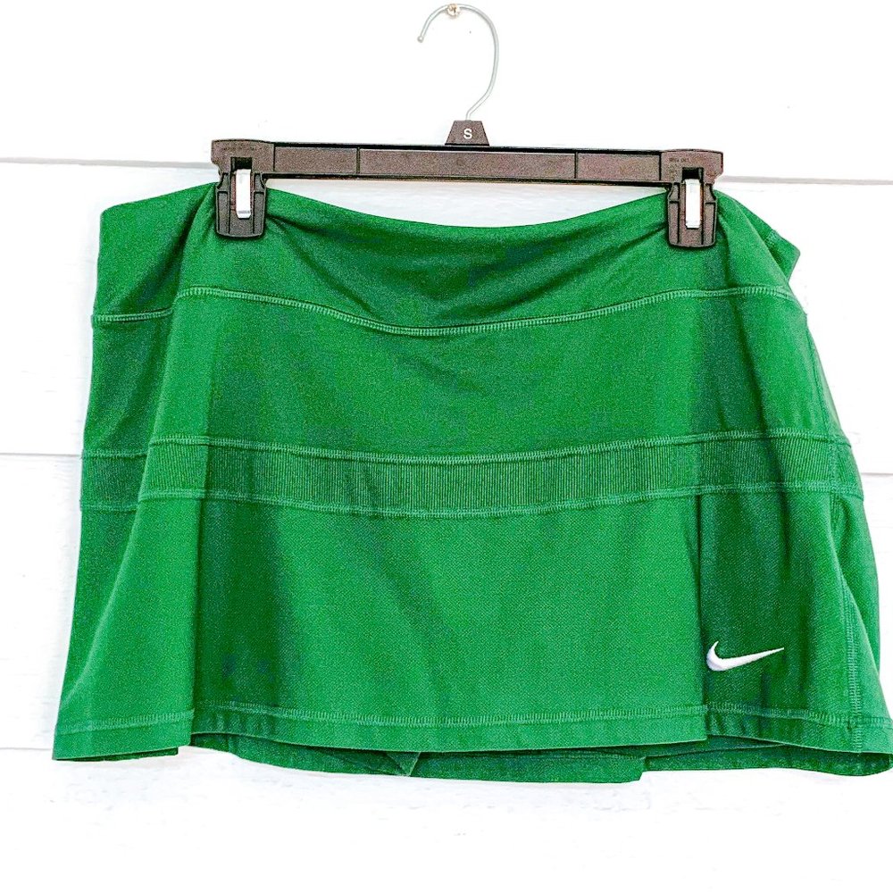 Nike Dark Green Tennis SKort Size XL